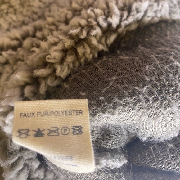 Simply Southern turtle patterned Sherpa half zip - Picture 6 of 7